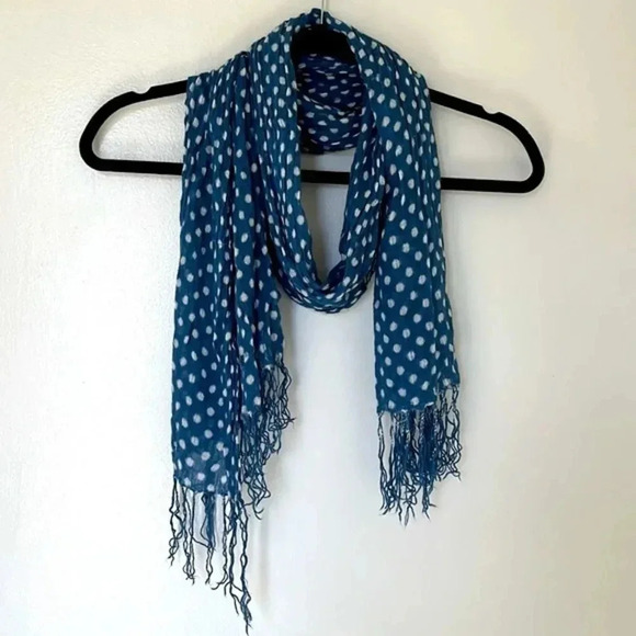 ⭐️3/$15 Polkadot Scarf - Picture 1 of 8